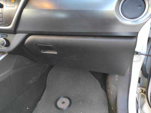 Guantera Toyota Auris 2ZRFXE