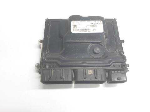 Centralita Motor ECU Renault Trafic L1H1 28T