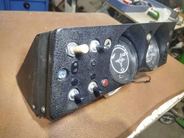 Foto 2ª: Cuadro de Instrumentos Land Rover Santana 2.5 D 88 3P PICK UP. [ROVER] (1977)