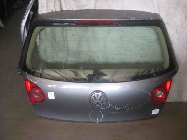 Portón Volkswagen Golf 1.9TDI