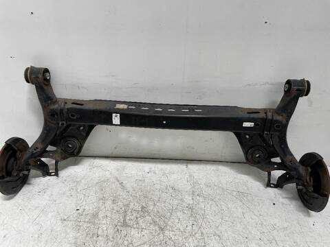 Foto 2ª: Puente Trasero Volkswagen Golf COMFORTLINE BLUEMOTION AUT. 150CV (2013)