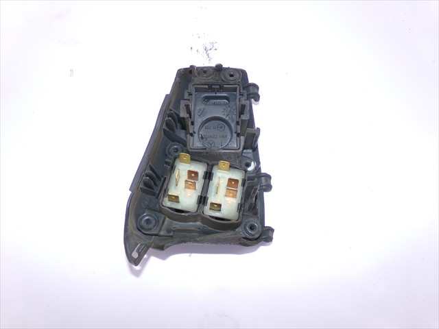 Foto 2ª: Botonera Elevalunas Mercedes Sprinter 2.2 CDI W903,1995-2006 [611987] (2005)