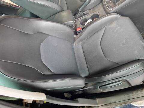 Asiento Delantero Derecho Seat Leon STYLE 110CV 81KW