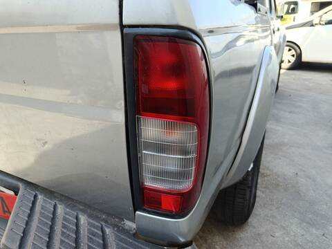 Piloto Trasero Derecho Nissan Navara D PICKUP D22) YD25DDTI