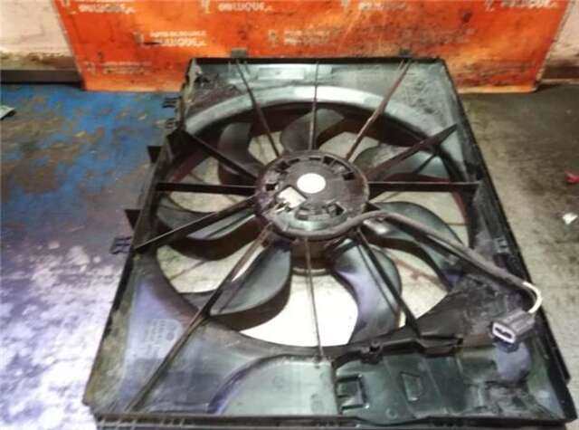 Foto 3ª: Electroventilador Mercedes Clase C 160 1.8 CLA 200 CDI (117.301) [1.8 LTR. - 100 KW CDI CAT] [651930]