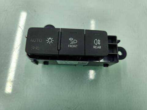 Mando Luces Audi Q3 35 TDI BASICO 149CV 110KW