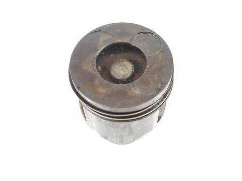 Foto 3ª: Pistones Nissan Navara 2.5 16V TD 133CV PICK-UP [YD25DDTI] (1998)