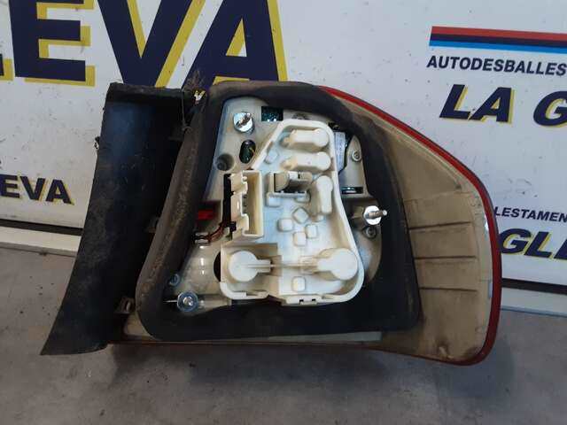 Foto 2ª: Piloto Trasero Izquierdo Bmw Serie 3 315 2.0 DI177CV BERLINA 0CV [N47D20C] (2009)