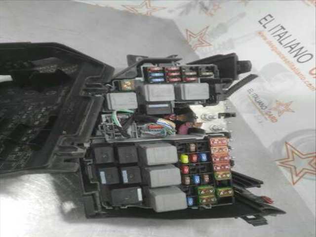 Caja Reles Fusibles Ford Mondeo GHIA X 140CV 103KW