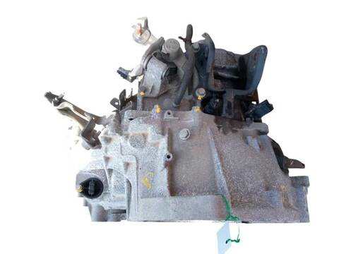 Foto 3ª: Caja Cambios Nissan Almera 2.2 DCI (1998)