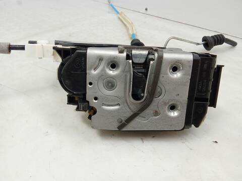 Foto 3ª: Cerradura Puerta Trasera Derecha Mercedes Clase A 140 A 200 CDI - D 176.008) 136CV 100KW [OM 651.930] (2014)