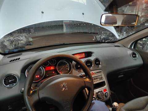 Salpicadero Peugeot 308 5FW
