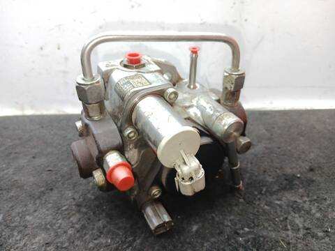 Foto 2ª: Bomba Inyeccion Toyota Avensis 2.0 D-4D ADT270_) 126CV 93KW [1AD-FTV] (2009)