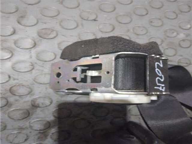 Foto 3ª: Cinturón Trasero Derecho Ford Focus 1.6 AMBIENTE (D) [1.6 LTR. - 66 KW TDCI CAT]