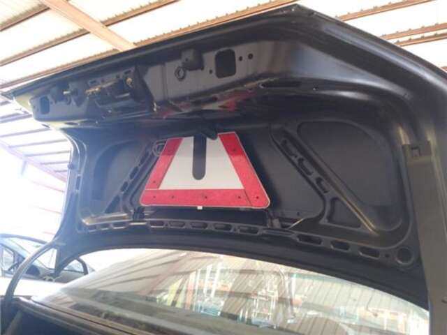 Foto 3ª: Maletero Mercedes Clase C 160 2.8 280 (202.028) [2.8 LTR. - 142 KW 24V CAT] [M 104.941]