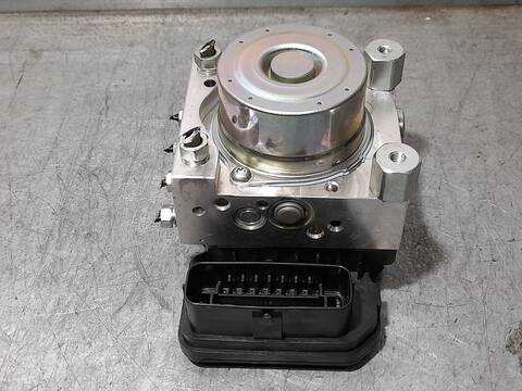 Foto 2ª: Abs Toyota Hilux DOUBLE CAB 4X4 144CV 106KW [2GD] (2017)