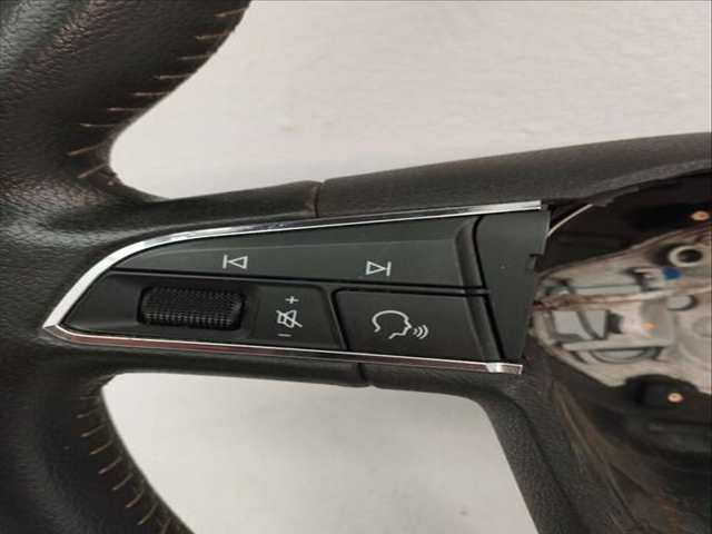 Foto 3ª: Volante Seat Ibiza XCELLENCE 116CV 85KW [DKRF] (2019)