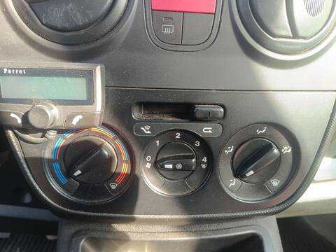 Mando Climatizador Peugeot Bipper FHZ