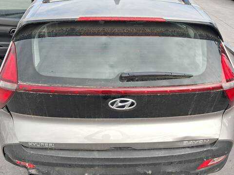 Portón Hyundai Bayon 1.0 T-GDI 101CV 74KW
