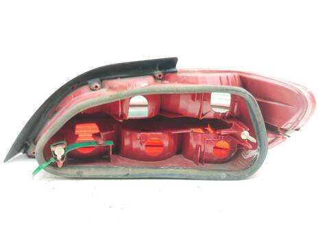 Foto 3ª: Piloto Trasero Izquierdo Peugeot 406 SRDT BERLINA 90CV 66KW [RHY] (2000)
