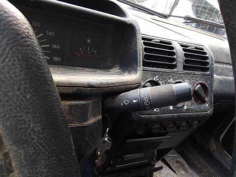 Foto 4ª: Mando Multifuncion Peugeot 205 1.8 D MITO BERLINA 60CV 44KW [A9A] (1996)