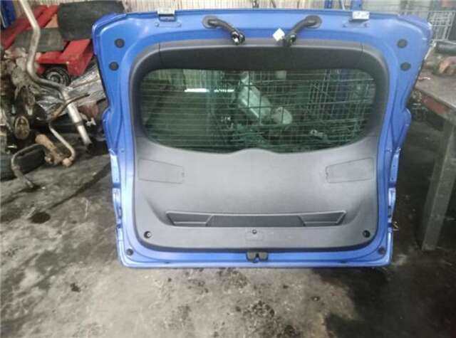 Foto 2ª: Portón Hyundai Tucson 1.6 ESSENCE 2WD [1.6 LTR. - 85 KW CRDI CAT (1598 CM3)] [D4FE]