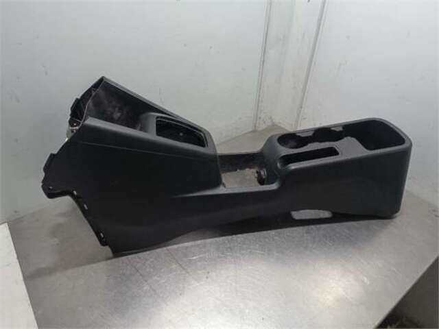 Consola Central Hyundai ix20 1.6 COMFORT [1.6 LTR. - 85 KW CRDI CAT (1582 CM3)]