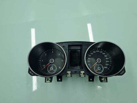 Cuadro de Instrumentos Volkswagen Golf RABBIT BLUEMOTION 105CV 77KW