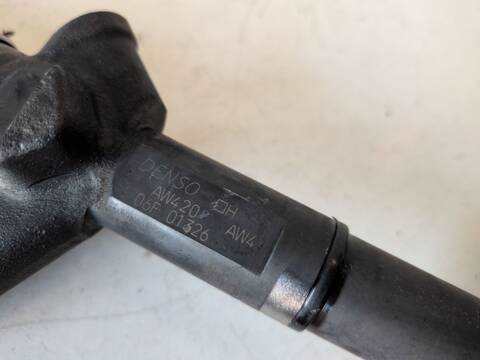 Foto 3ª: Inyectores Nissan Primera ACENTA 2.2 16V TD CAT 139CV (2001)