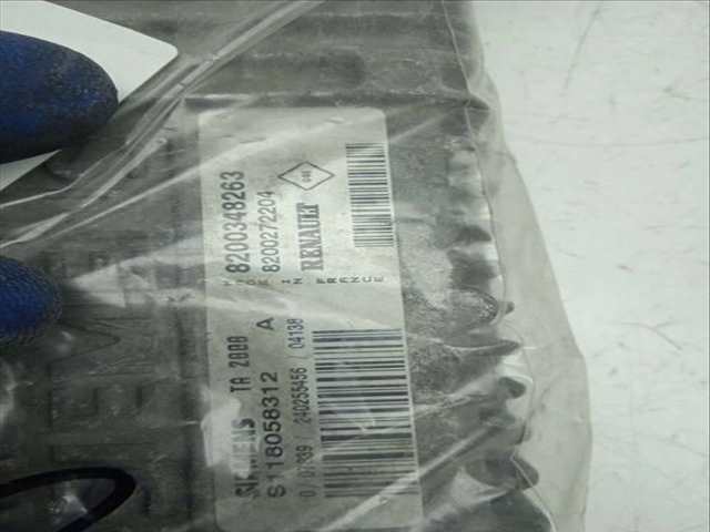 Foto 2ª: Centralita Motor ECU Renault Scenic 2.0 135CV 99KW (2004)