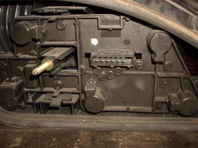 Foto 3ª: Piloto Trasero Derecho Peugeot 306 1.9D [WJZ]