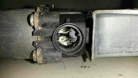 Foto 3ª: Elevalunas Eléctrico Delantero Derecho Renault Kangoo AUTHENTIQUE KC0S/V) 80CV 59KW [F9Q] (2003)