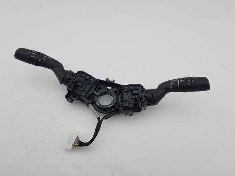 Mando Multifuncion Toyota Yaris MXPJ1) 1.5 HYBRID 92CV