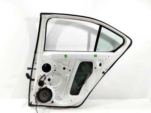 Foto 3ª: Puerta Trasera Derecha Skoda Octavia L K 2 TDI 150CV (2013)