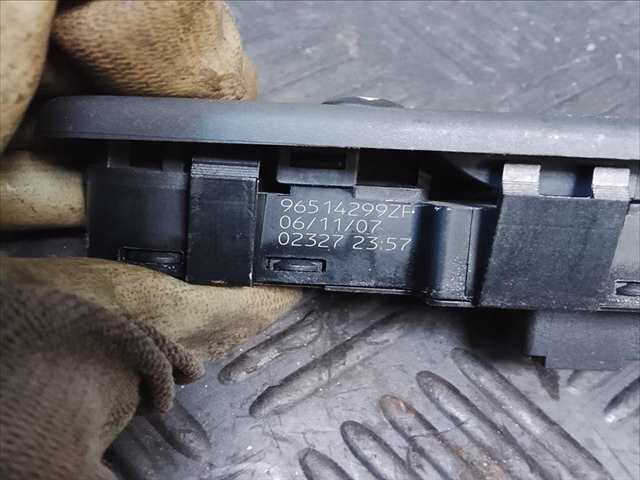 Foto 3ª: Botonera Elevalunas Citroen C5 0.1 (2004)