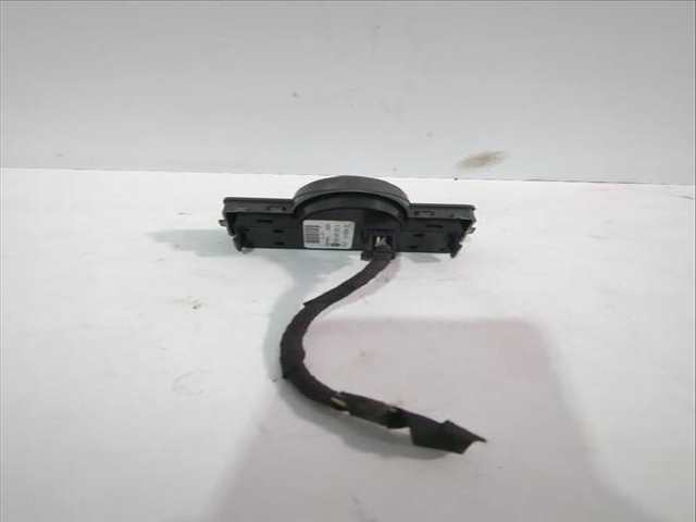 Foto 2ª: Mando Luces Volkswagen Phaeton 3.0 V6 TDI 4MOTION 240CV [CARB CEXA] (2002)