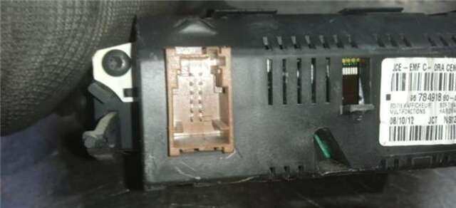 Foto 3ª: Pantalla Multifuncion Peugeot 308 1.6 HDI [9HP]