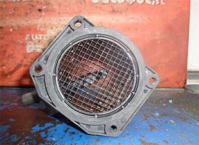 Foto 2ª: Caudalimetro Audi A4 2.0 20V CAT (131CV) [ALT]