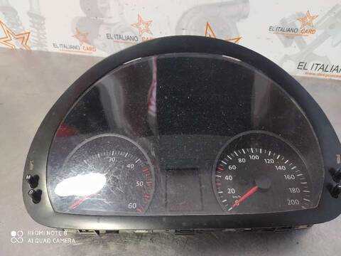 Foto 3ª: Cuadro de Instrumentos Volkswagen Crafter CAJA CERRADA 30 BATALLA CORTA 109CV 80KW [BJK] (2008)