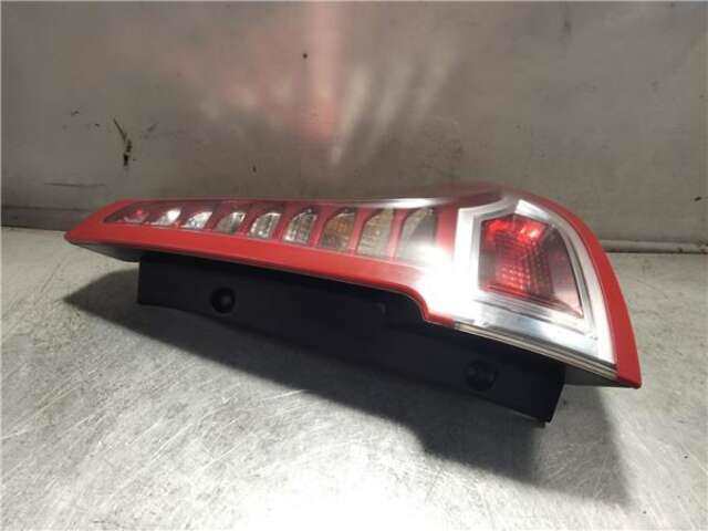 Foto 3ª: Piloto Trasero Derecho Renault Scenic 1.5 DYNAMIQUE [1.5 LTR. - 78 KW DCI DIESEL FAP] [K9KG8]