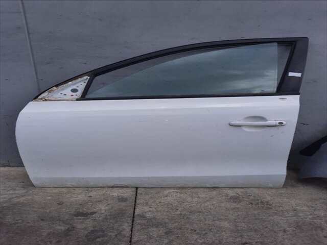 Puerta Delantera Izquierda Hyundai i30 1396 CC 1.4 LTR) 109CV/80KW 0CV