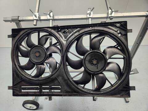 Foto 2ª: Electroventilador Ford Transit 330 L2 TOURNEO TITANIUM HYBRID 184CV 136KW [BCFC] (2020)