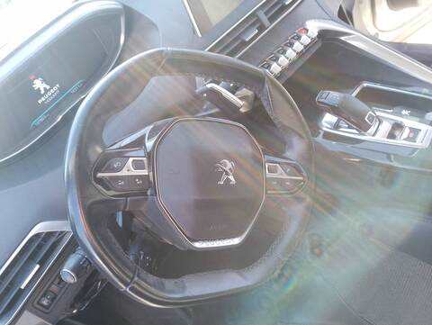 Foto 3ª: Volante Peugeot 3008 ACTIVE 120CV 88KW [BH01] (2017)