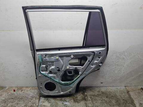 Foto 2ª: Puerta Trasera Derecha Toyota Rav4 2.0 D-4D EXECUTIVE 4X4 2003 ) 116CV 85KW [1CDFTV] (2004)