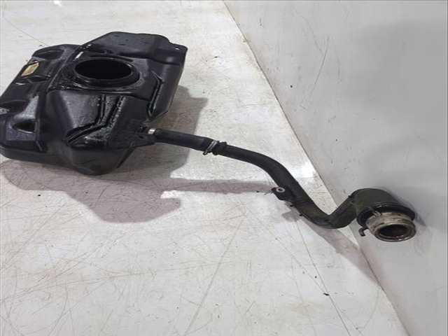 Foto 3ª: Deposito de Combustible Peugeot 107 1.4 HDI 54CV 40KW [8HT (DV4TD)] (2007)