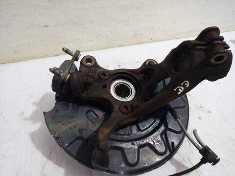 Foto 3ª: Mangueta Delantera Derecha Volkswagen Golf COMFORTLINE BLUEMOTION AUT. 150CV (2013)