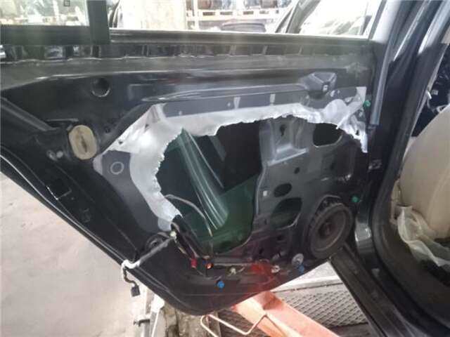 Foto 3ª: Puerta Trasera Izquierda Opel Insignia 2.0 CDTI [A 20 DTH]