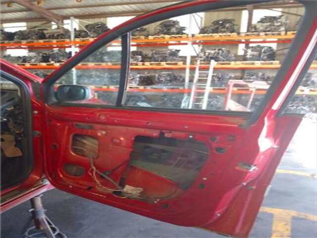 Foto 2ª: Puerta Delantera Derecha Renault Scenic 1.5 AUTHENTIQUE [1.5 LTR. - 78 KW DCI DIESEL] (JM)(2003-_) [K9K P7]