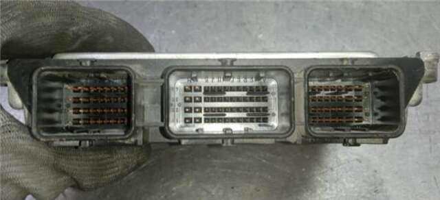 Foto 3ª: Centralita Motor ECU Renault Trafic 1.9 29 LN COMBI9 ACRISTALADO [1.9 LTR. - 74 KW DIESEL] [F9QU760]