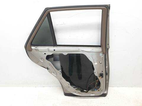 Foto 3ª: Puerta Trasera Izquierda Mercedes Clase ML 320 CDI 164.122) (2005)